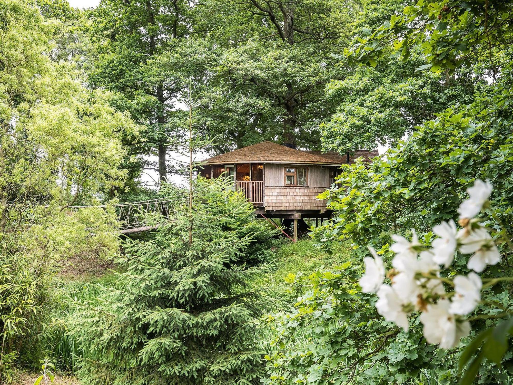 Bensfield Treehouse Villa Wadhurst Exterior photo